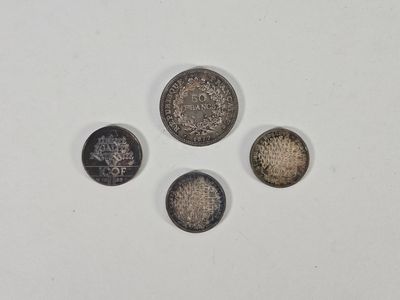 Lot de quatre pièces en argent : une pièce de 50 francs à l'Hercule et - Photo 1