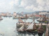 many boats that are in the water by the shore