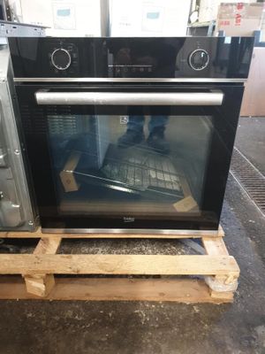 27 / Four encastrable multifonction 66 L - BEKO - Modè…