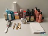 de nombreux types de produits de soins de la peau sur la table