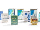de nombreux types de boîtes sur un fond blanc