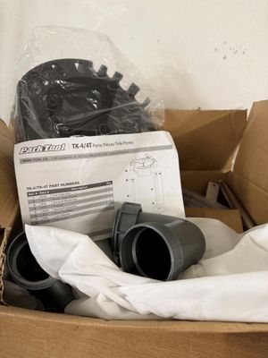 une boîte contenant un certain nombre d'objets