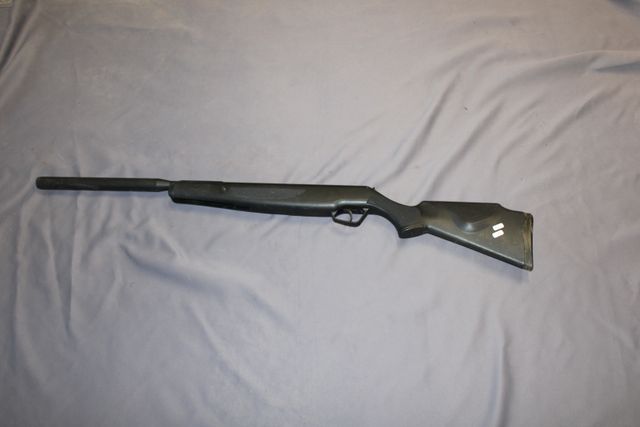 CAT D : Carabine à plomb STOEGER (inf à 20 joules) Modèle X20 sup...