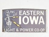 un panneau indiquant « Eastern Iowa Light and Power Co-op »