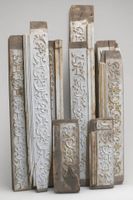 Lot de boiseries en bois laqué gris