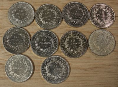 Un lot de 10 monnaies de 10 Francs Hercule, P.