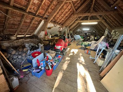 a room that has a lot of stuff inside of it