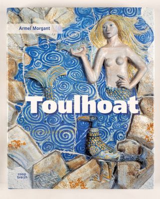 la couverture d'un livre sur laquelle figure une femme déguisée en sirène
