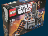 une boîte contenant un ensemble Lego Star Wars