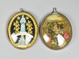 two pictures of a statue of liberty and a statue of liberty in a gold frame