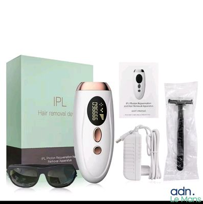 Coffret Epilateur laser IPL, 5 nivaux, avec ses accessoires.