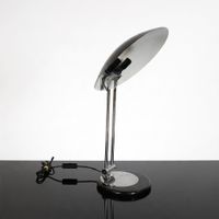 Lampe de bureau dite "soucoupe" en métal laqué noir