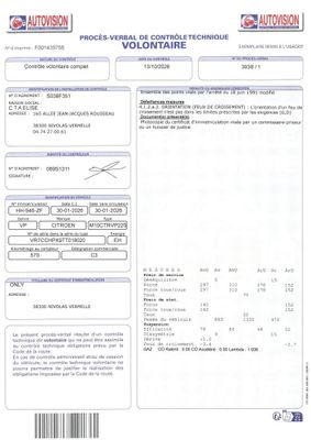 une feuille de papier sur laquelle figure la photo d'une personne