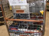 un chariot dans lequel se trouvent plein de livres