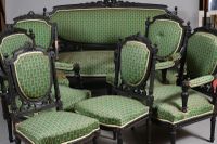 Ensemble de mobilier de salon en bois noirci mouluré et scul… (photo 2)