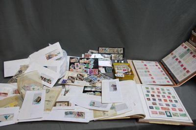 Nxx/x/Ob. - Un vrac de timbres du monde dont Chine, Espagne …