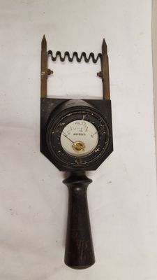 un tire-bouchon muni d'une mèche