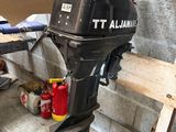 a small motor that is sitting in a garage