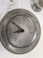 Lot d'objets en étain comprenant un pichet, un bougeoir et u… (photo 4)
