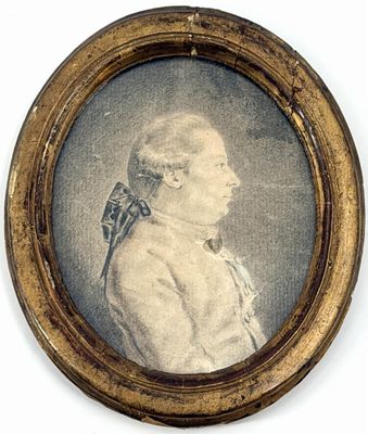 une vieille photo d'un homme avec un nœud autour du cou