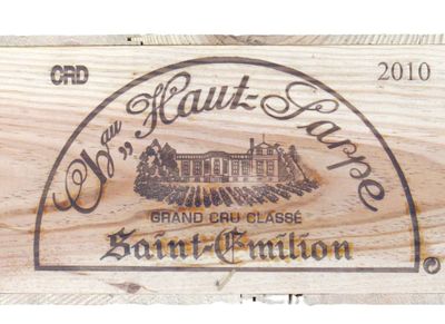 12 Blles CH. HAUT SARPE St Emilion GCC 2010 - Photo 1