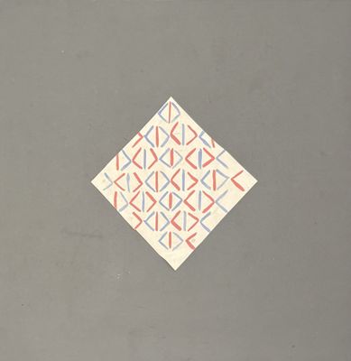 a picture of a picture of a diamond on a gray surface