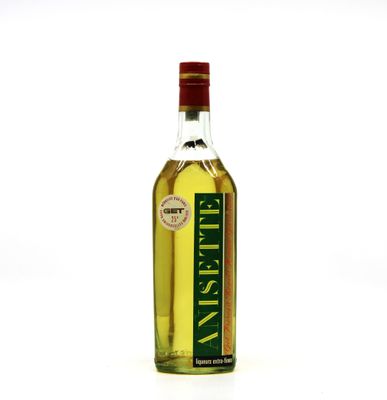une image représentant une bouteille d'huile d'olive sur fond blanc