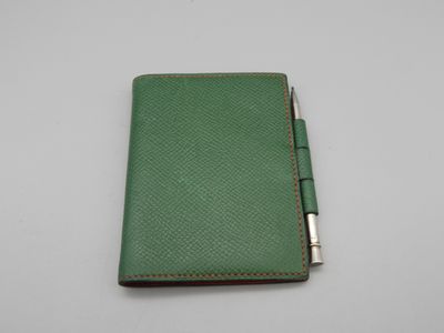 HERMES Paris, petit agenda/ porte-cartes en cuir Courchevel …