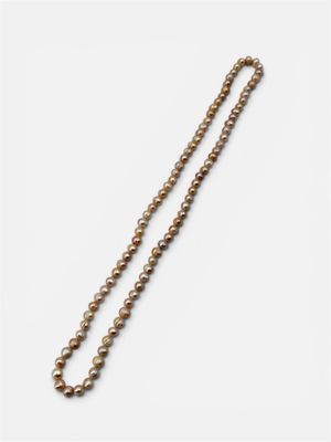 Collier de 91 perles d'eau douces de couleur rosées de dimen…