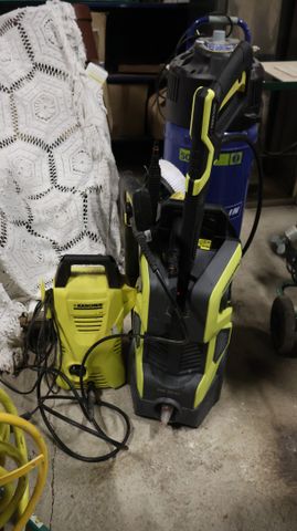 Deux nettoyeurs haute pression : Karcher K2, un Parkside, non tes...