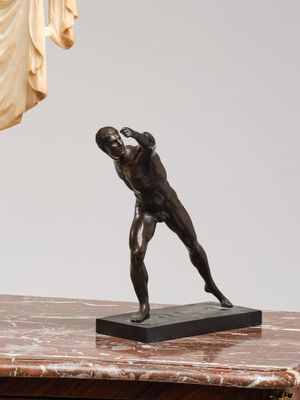 GLADIATEUR BORGHÈSE Bronze. Terrasse inscrite “Musée du Louv…