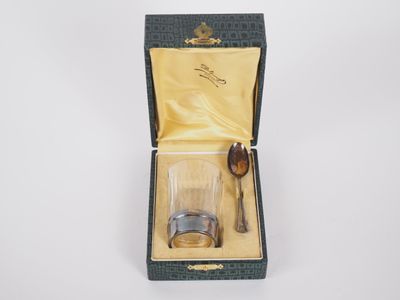 Verre à eau en cristal monture argent 925, poinçon Minerve, …