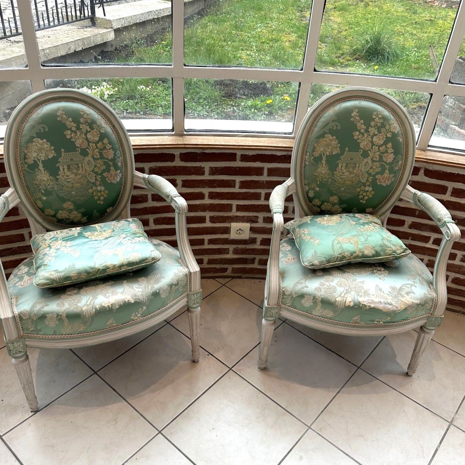 Objets d'art & Curiosités