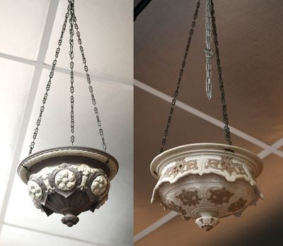 deux photos d'un lustre suspendu au plafond