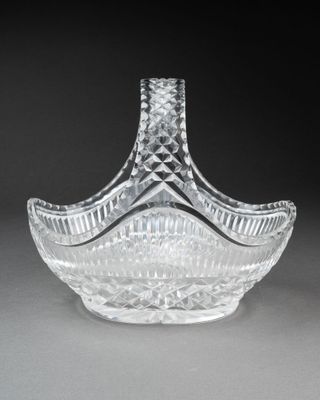 SAINT-LOUIS. CORBEILLE à anse Le décor de motifs de pointes … - Photo 1