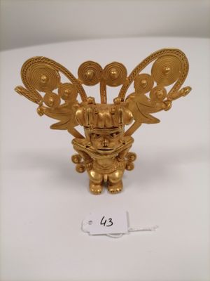 Statuette Colombienne en alliage cuivre et or – 10 cm x 11 cm