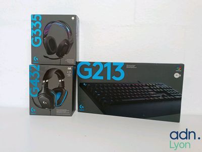 Lot de 3 accessoires gaming : 2 casques et un clavier - LOGI…