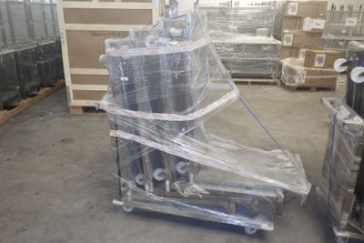 un chariot contenant beaucoup d'articles