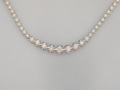 Collier rivière de diamants en platine, serti de diamants ta…