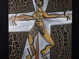 un tableau représentant un homme tenant une croix sur fond noir