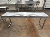 a bench that is sitting in the middle of a room