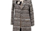 le manteau est sur un mannequin, un mannequin, un mannequin, un mannequin, un mannequin, un mannequin, un mannequin, un mannequin, un mannequin