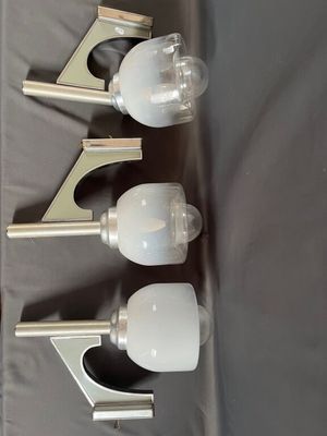 Dans le goût de Gaetano SCIOLARI - 3 appliques en métal chro…