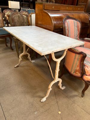Table bistrot rectangulaire en marbre et fer forgé blanc - Photo 1