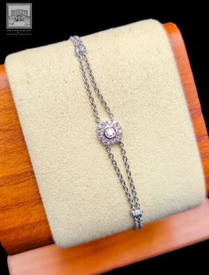 Bracelet en or blanc 750°/.(18K), orné de diamants taille mo…