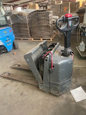 Transpalette électrique sans marque apparente et sans charge… - Photo 1