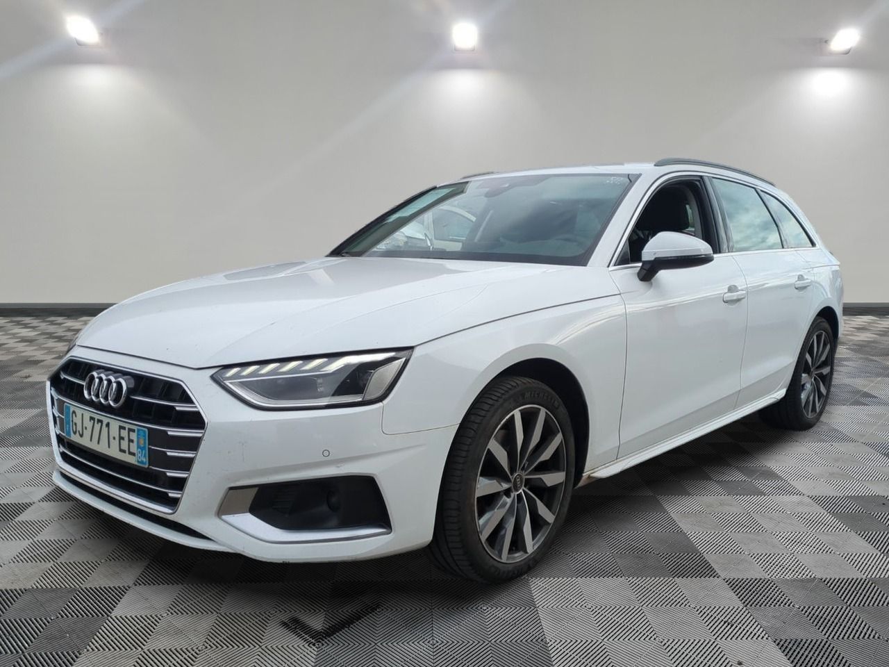 AUDI - A4 AVANT 35 TDI 163 S TRONIC 7 BUSINESS LINE - GH - M…