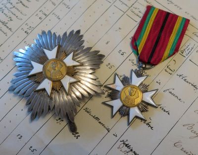 Fantaisie : plaque et médaille de l'ordre du Mérite (ordre d…
