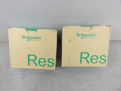 Paire de lunettes Schleider Ress à vendre, dans leur boîte