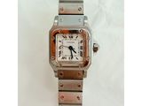 une image de montre sur fond blanc